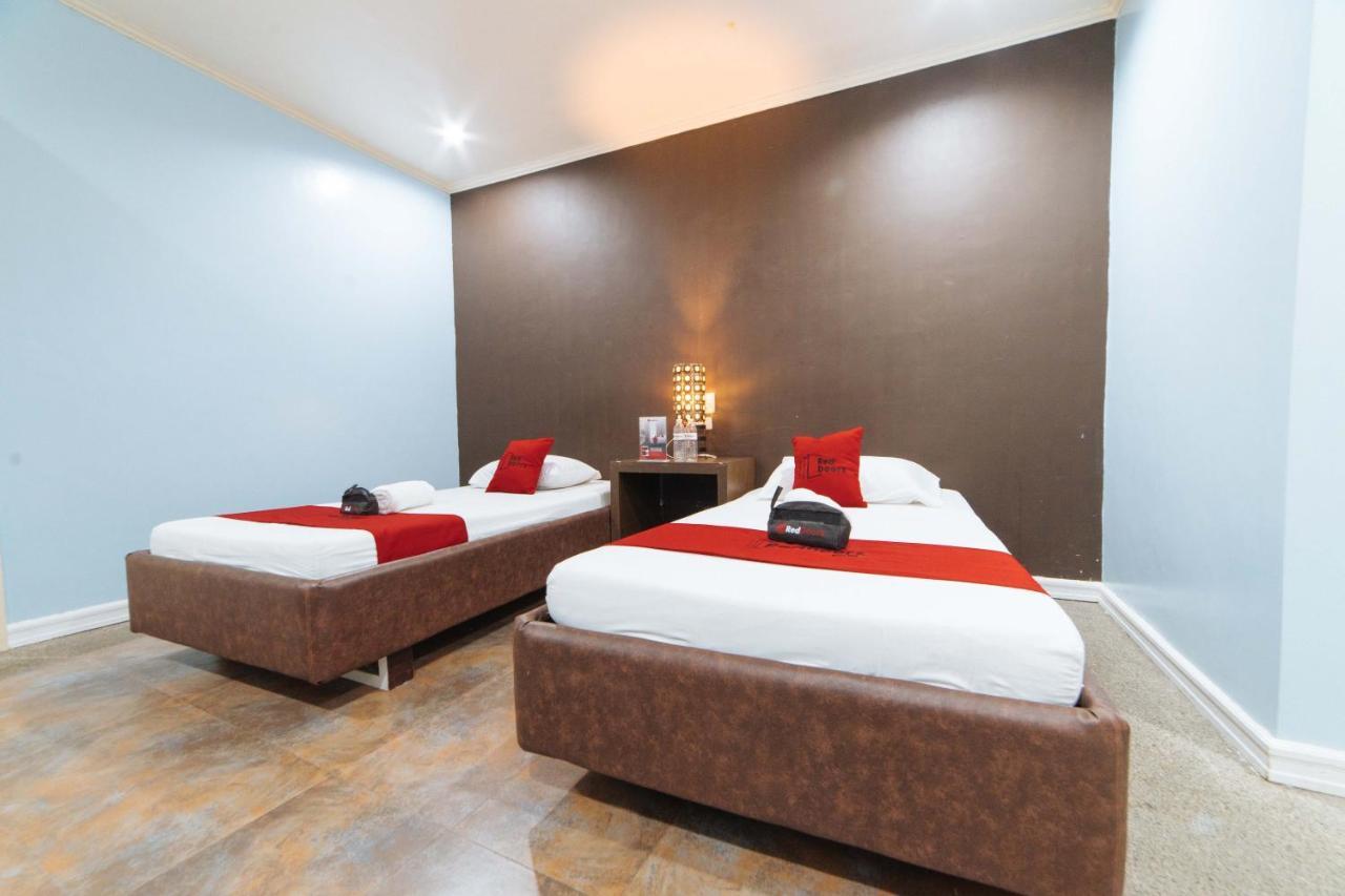 Reddoorz @ N Roldan Street Ξενοδοχείο Kalibo Εξωτερικό φωτογραφία
