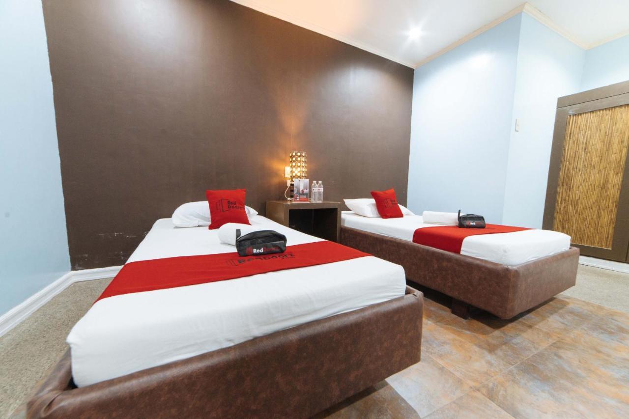 Reddoorz @ N Roldan Street Ξενοδοχείο Kalibo Εξωτερικό φωτογραφία